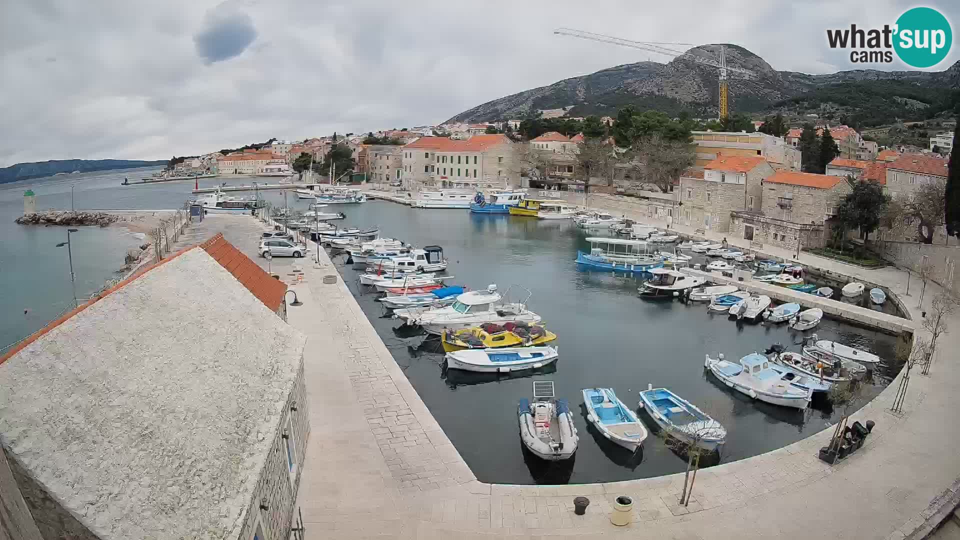 Webcam Bol Harbour – Live View of Bol Riva & Marina