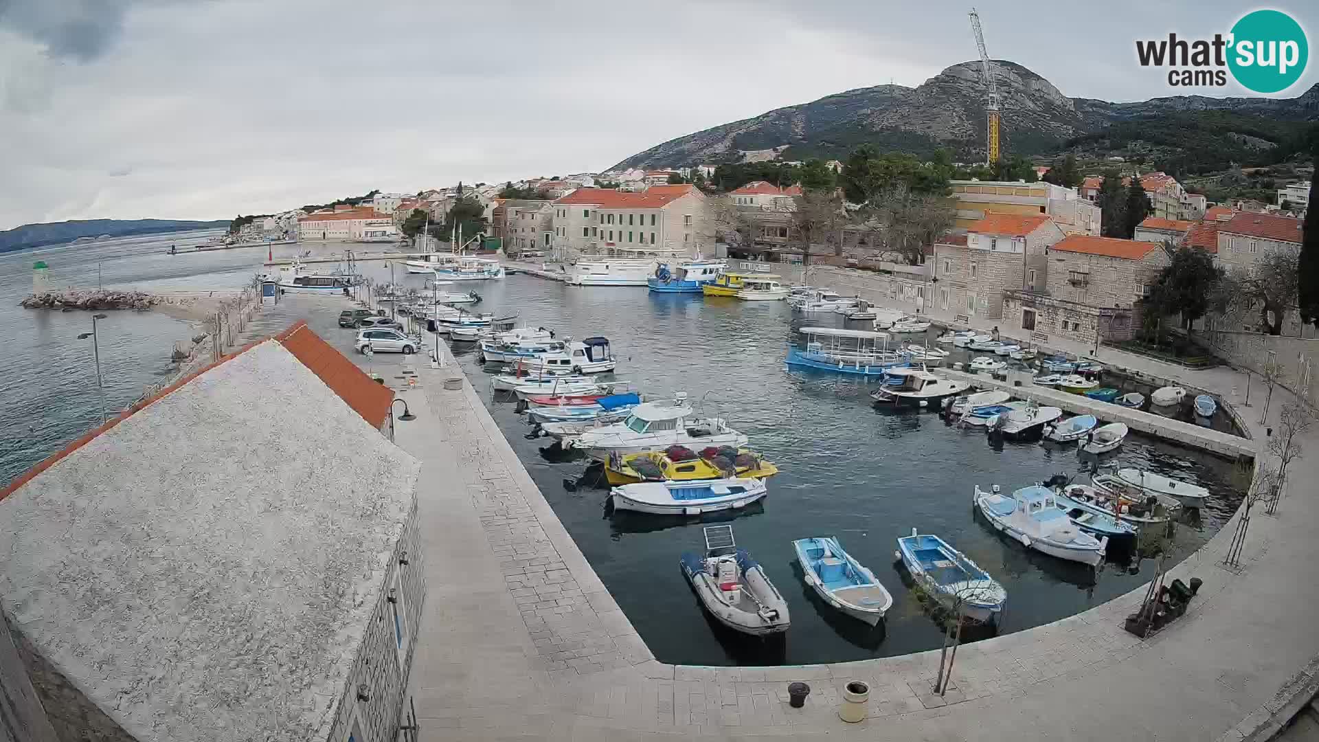 Webcam Bol Harbour – Live View of Bol Riva & Marina