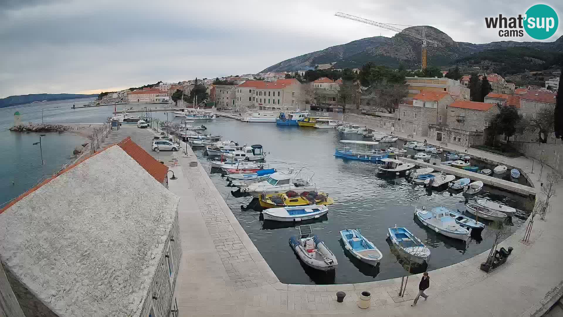 Webcam Bol Harbour – Live View of Bol Riva & Marina