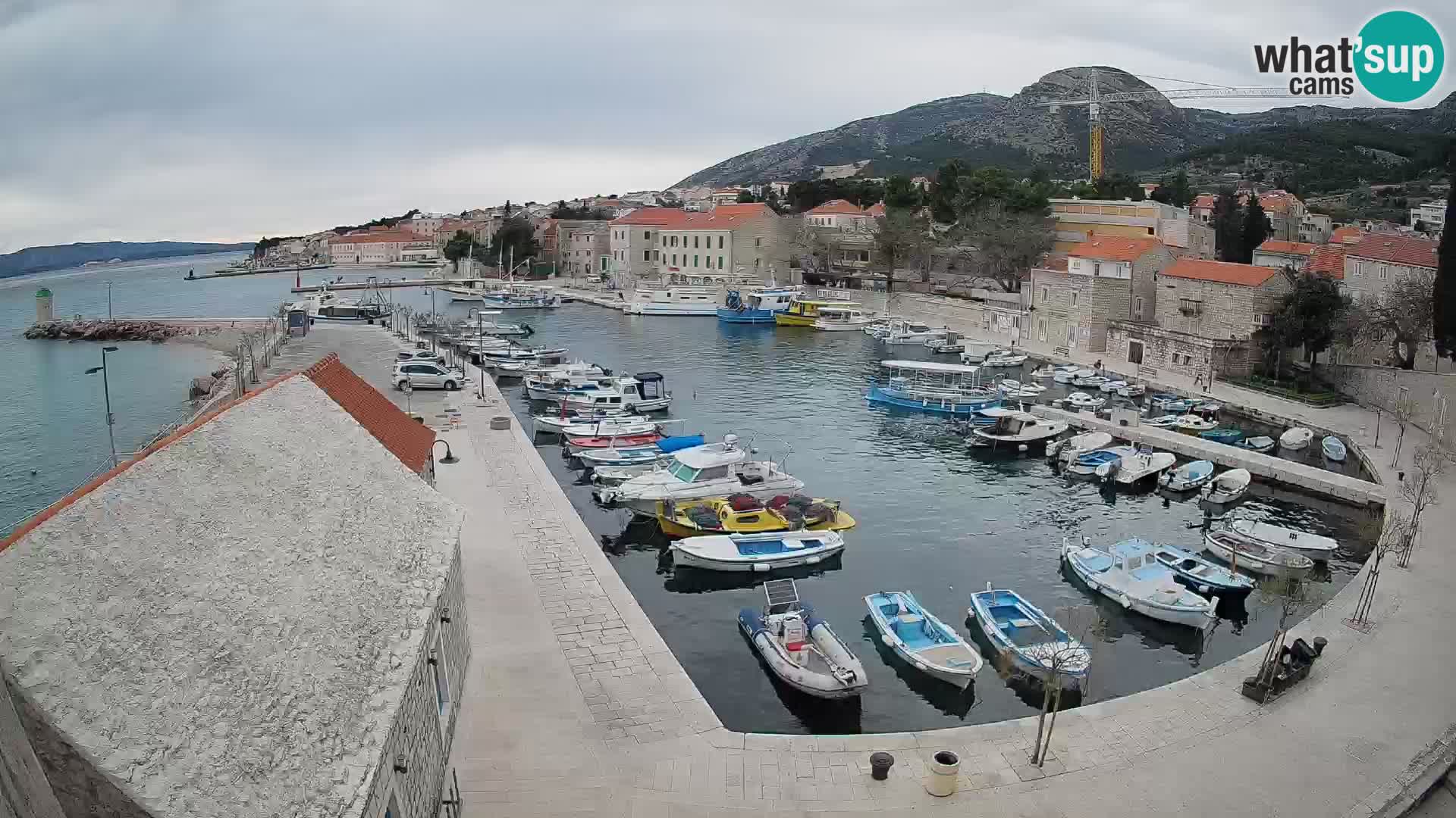 Webcam Bol Harbour – Live View of Bol Riva & Marina