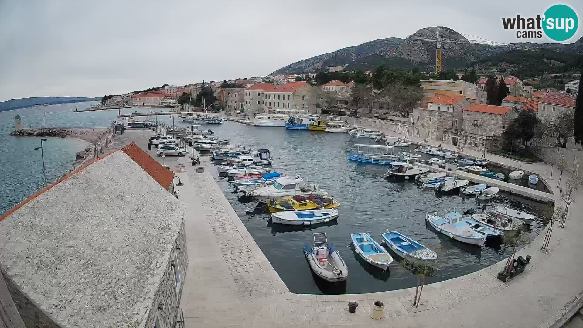 Webcam Bol Harbour – Live View of Bol Riva & Marina