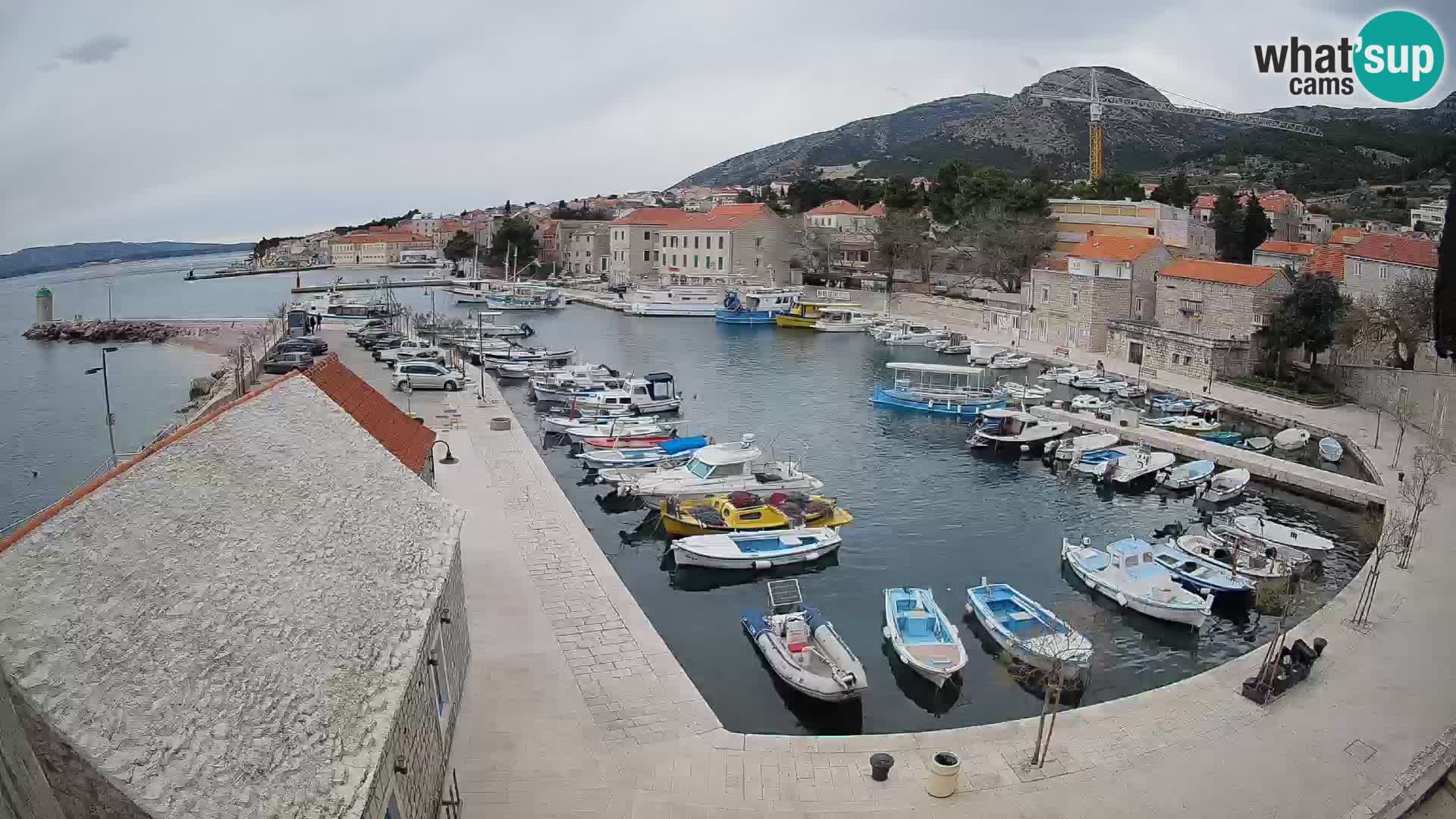 Webcam Bol Harbour – Live View of Bol Riva & Marina