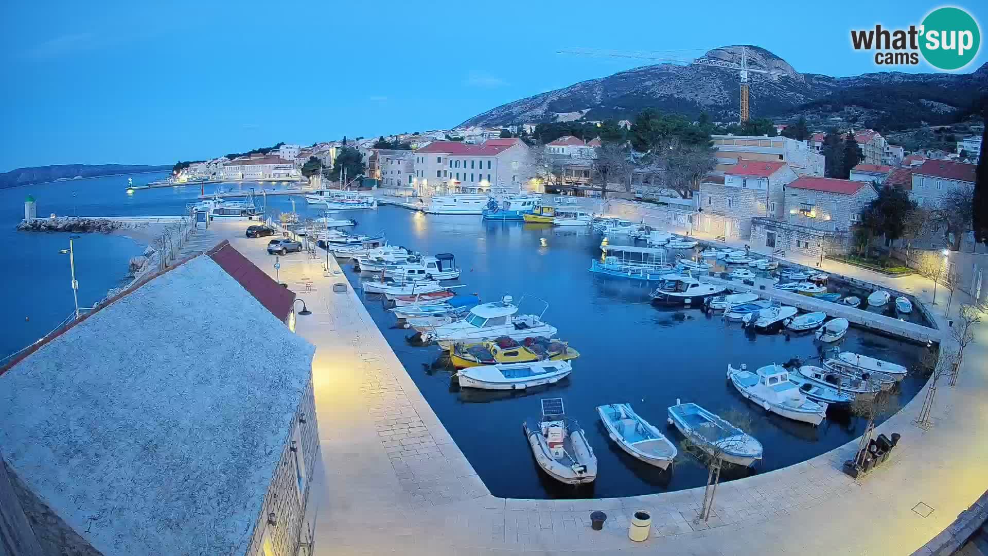 Webcam Bol Hafen – Liveblick auf Bol Riva & Marina