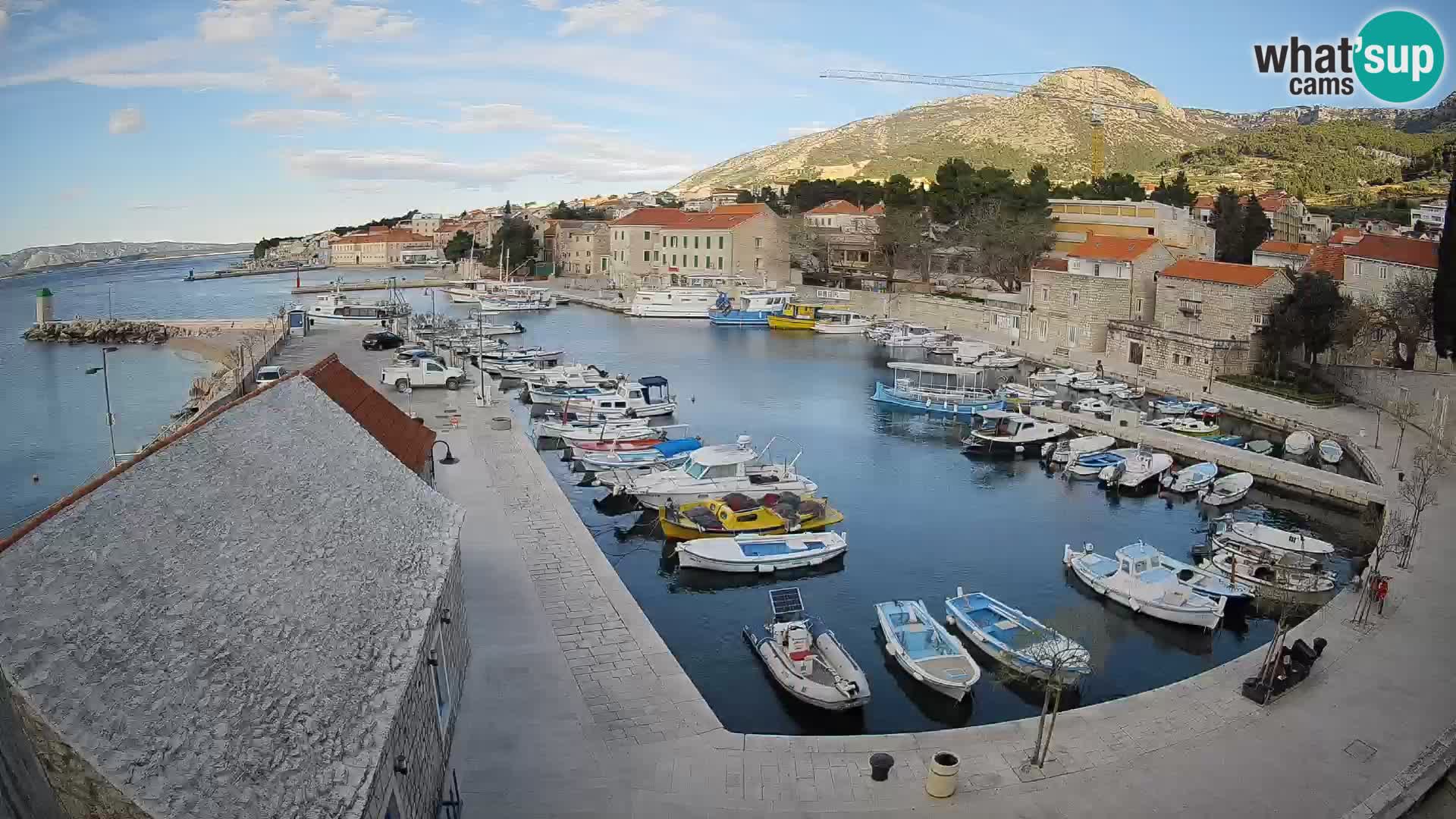 Webcam Bol Harbour – Live View of Bol Riva & Marina