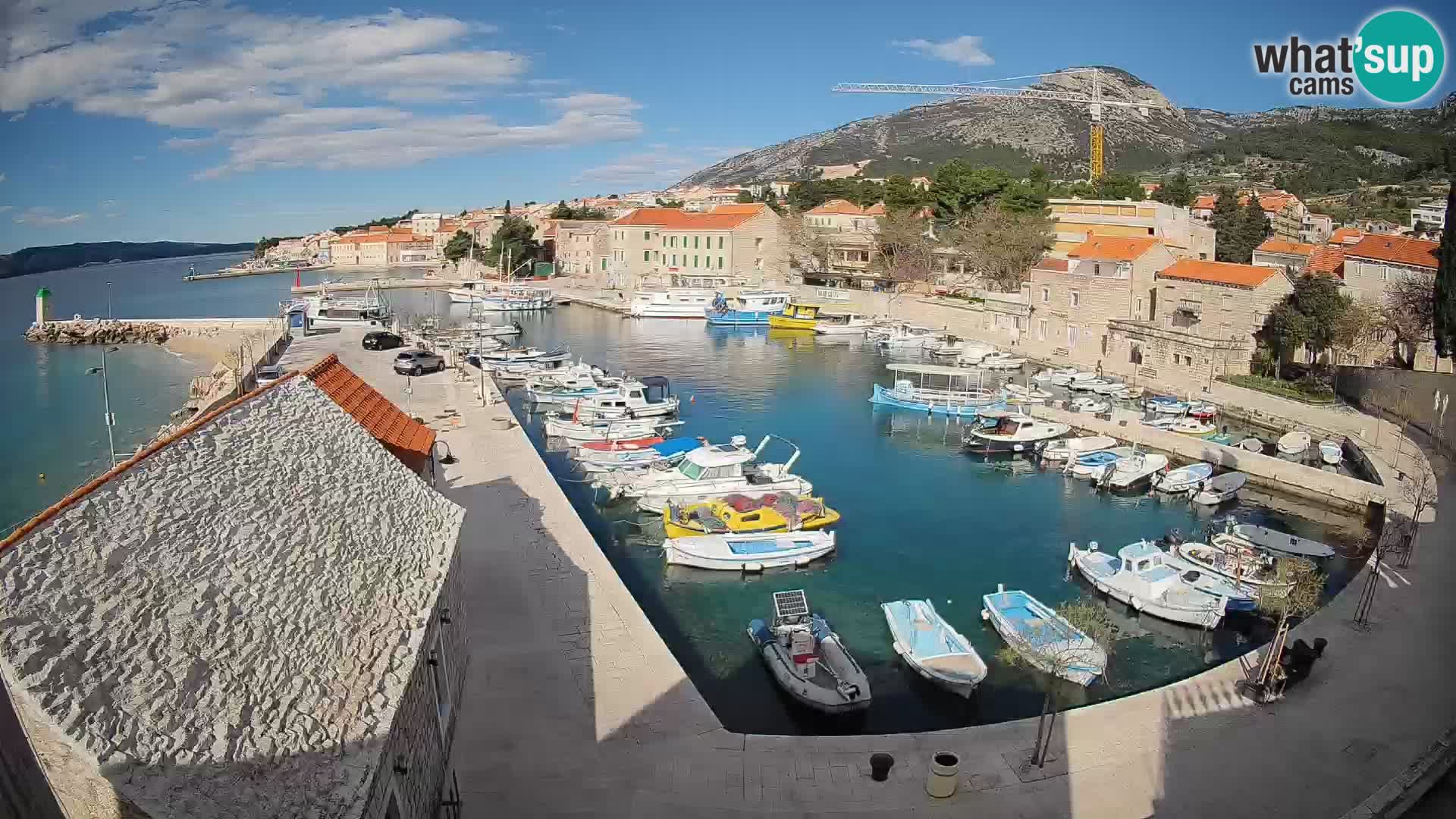 Webcam Bol Hafen – Liveblick auf Bol Riva & Marina