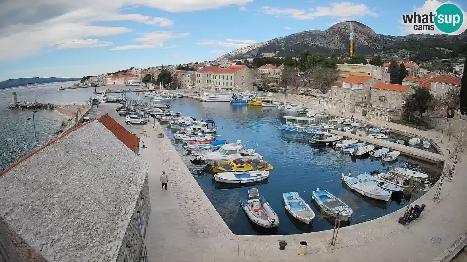 Webcam Bol Harbour – Live View of Bol Riva & Marina