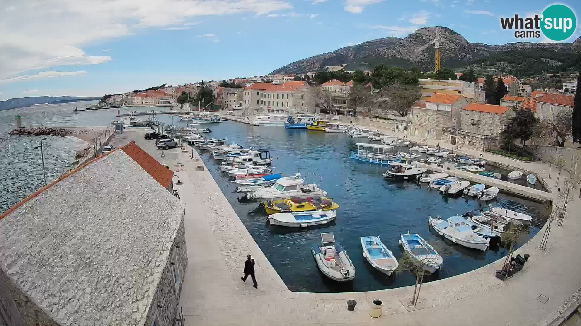 Webcam Bol Harbour – Live View of Bol Riva & Marina
