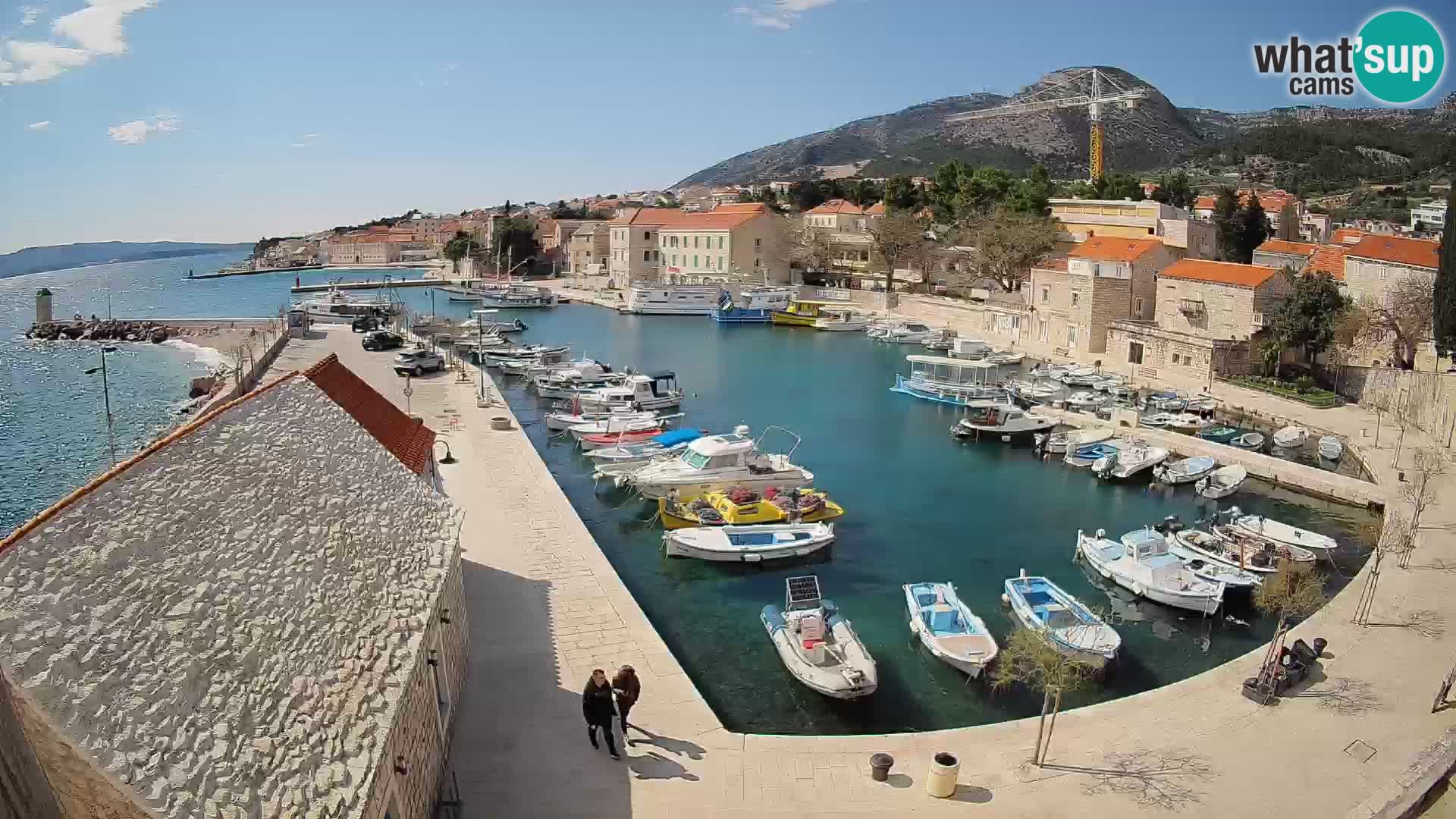 Webcam Bol Harbour – Live View of Bol Riva & Marina