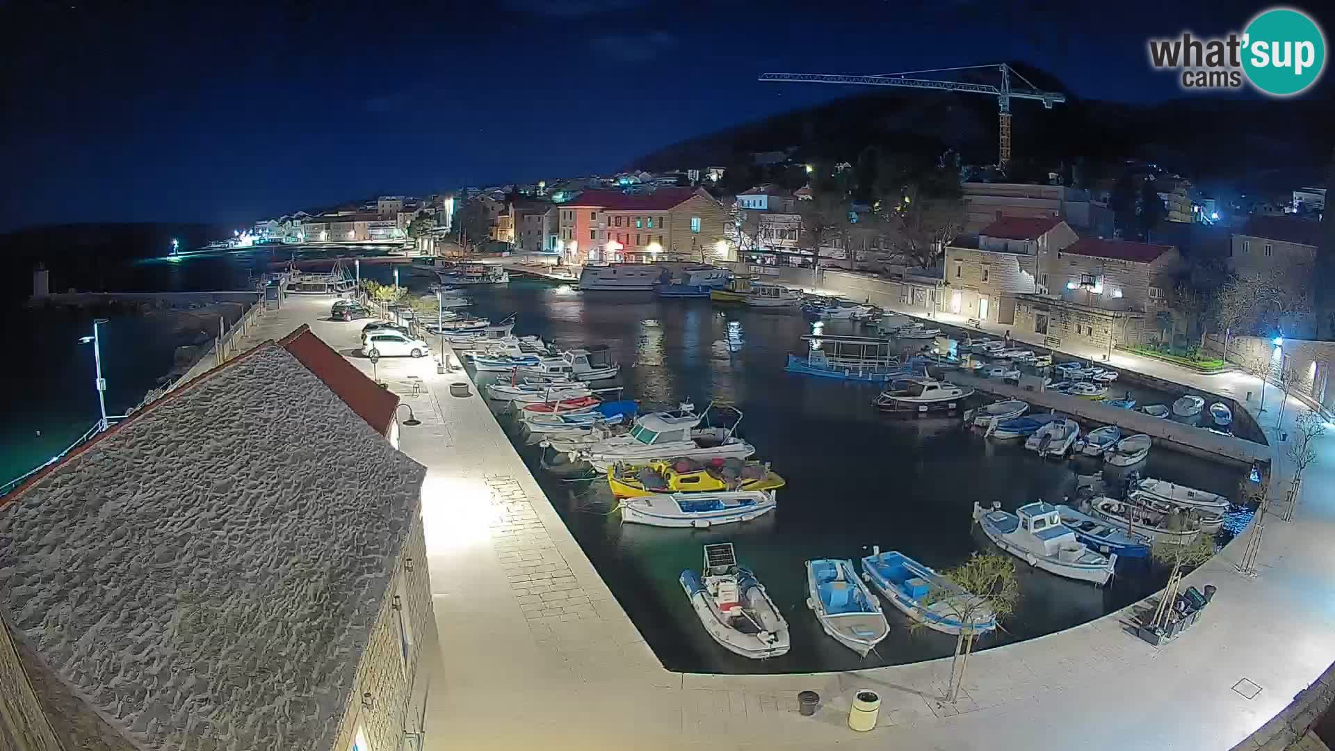 Webcam Bol Harbour – Live View of Bol Riva & Marina