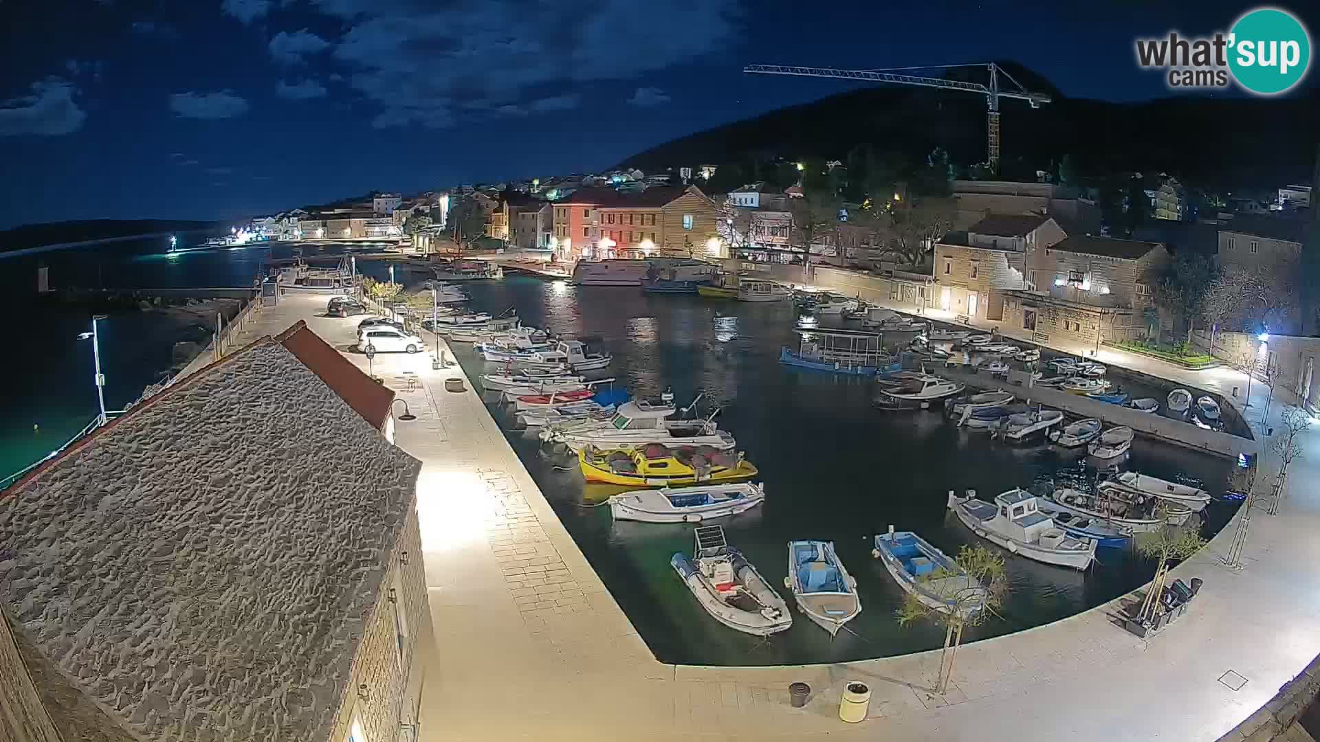 Webcam Bol Hafen – Liveblick auf Bol Riva & Marina