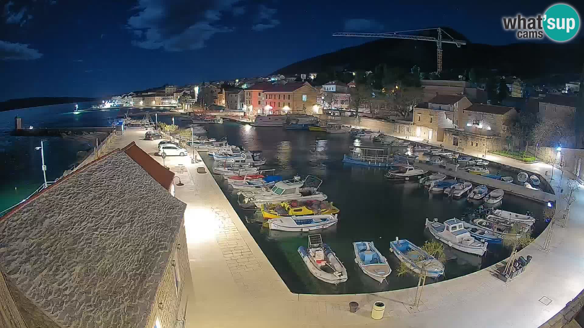 Webcam Bol Harbour – Live View of Bol Riva & Marina