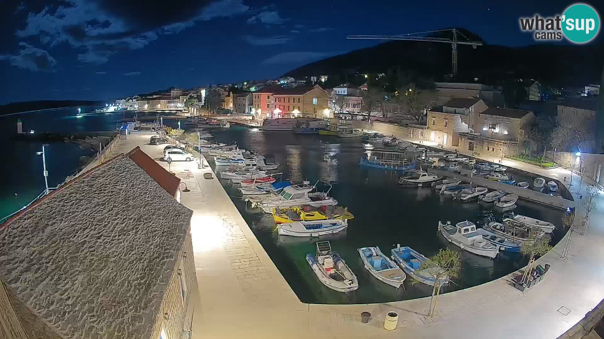 Webcam Bol Hafen – Liveblick auf Bol Riva & Marina