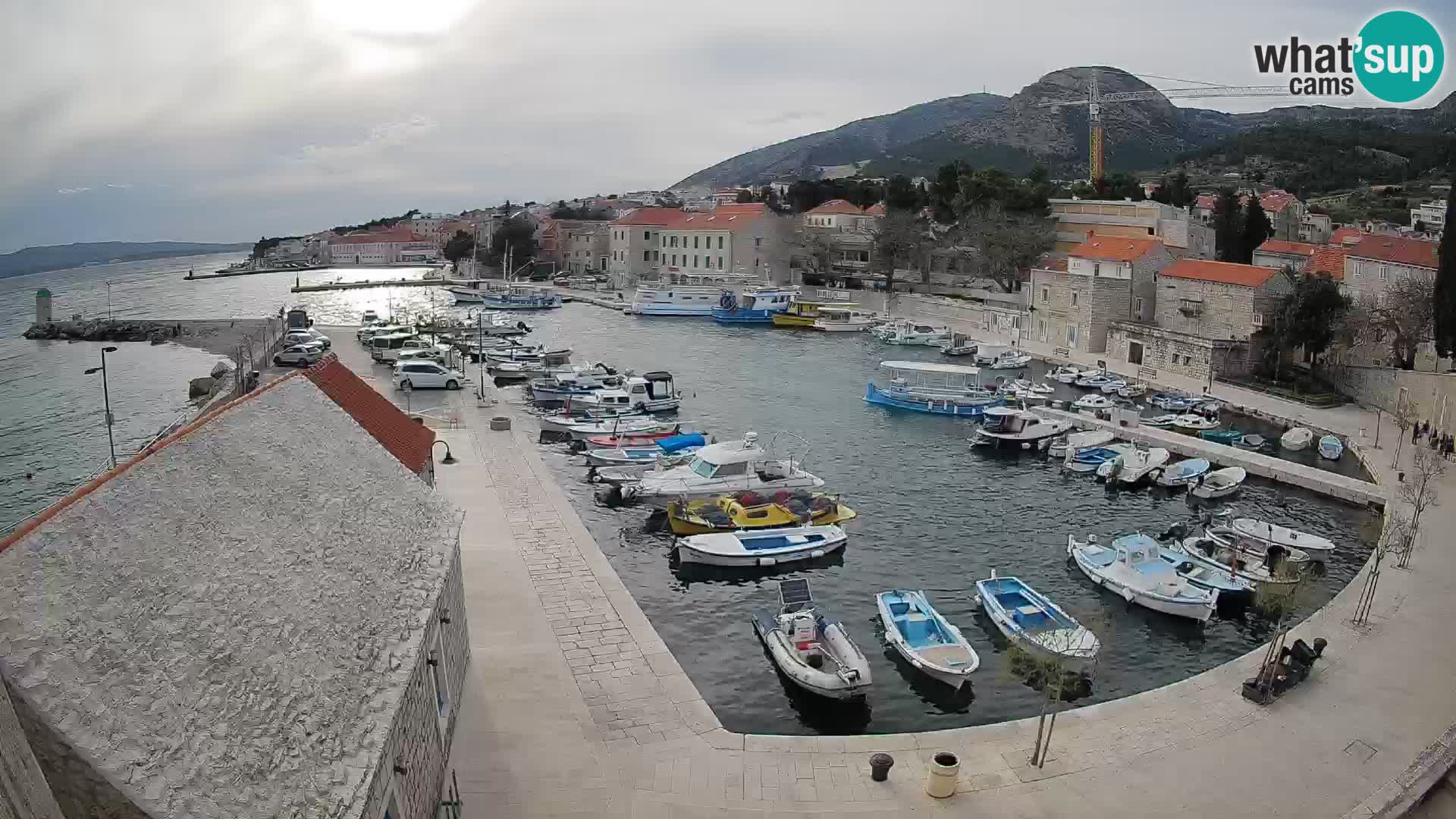 Webcam Bol Harbour – Live View of Bol Riva & Marina