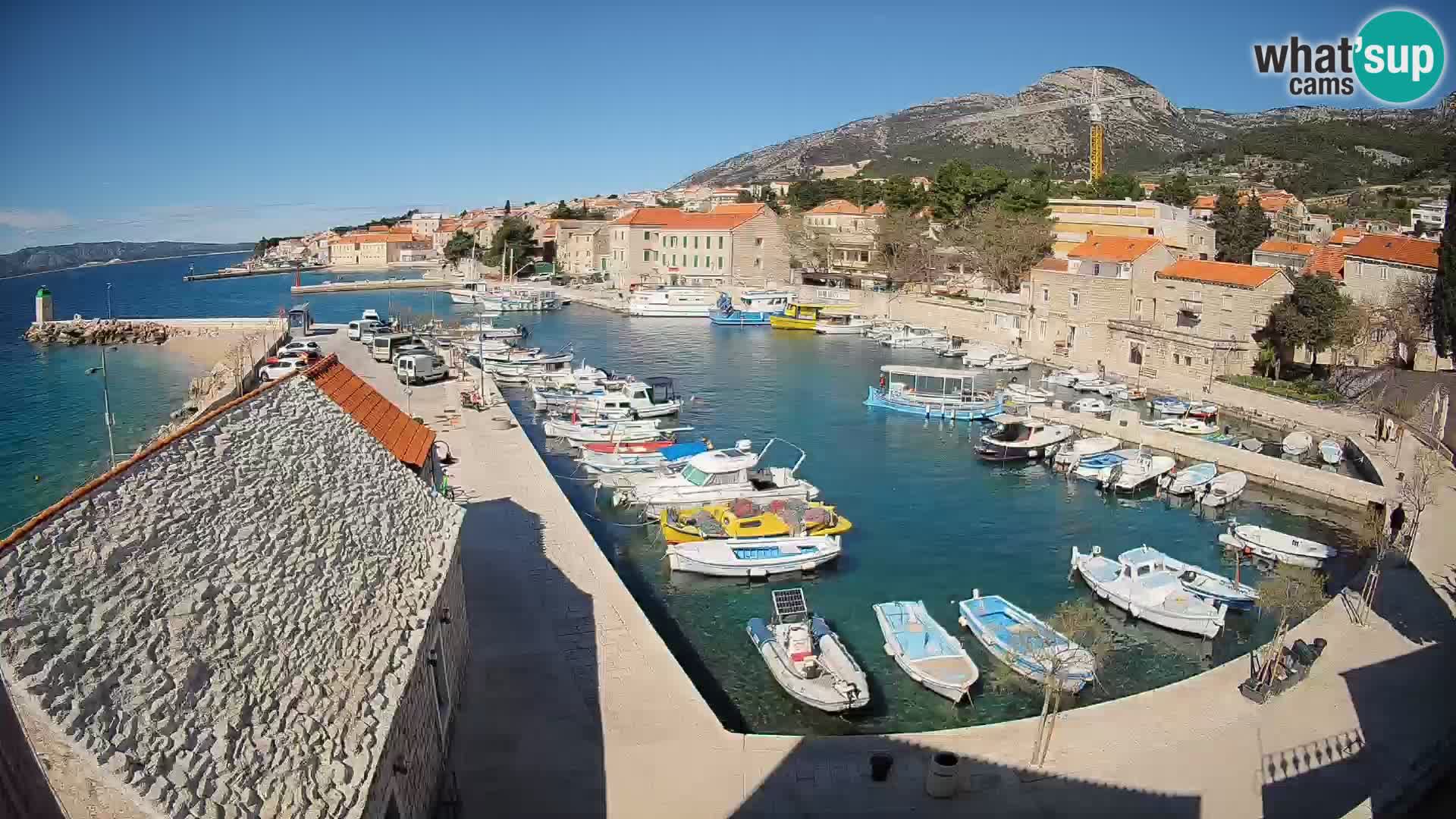 Webcam Bol Hafen – Liveblick auf Bol Riva & Marina