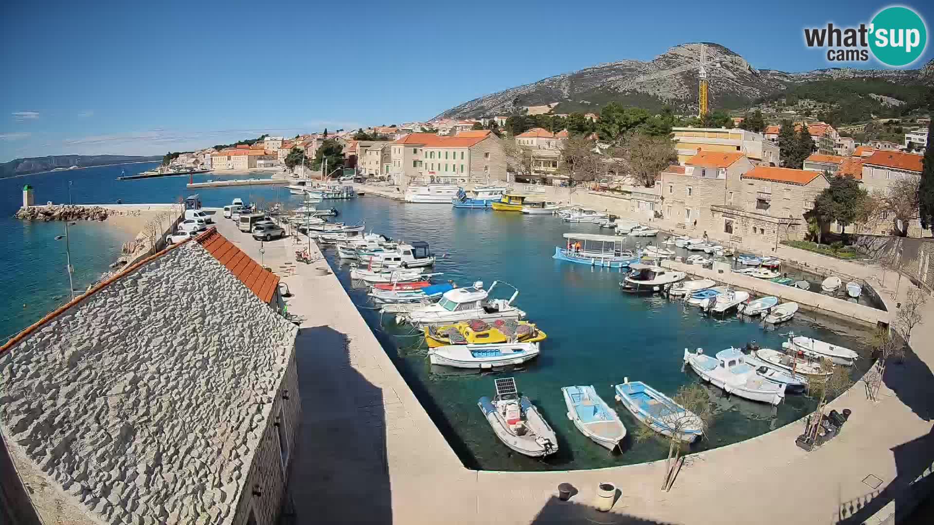 Webcam Bol Hafen – Liveblick auf Bol Riva & Marina