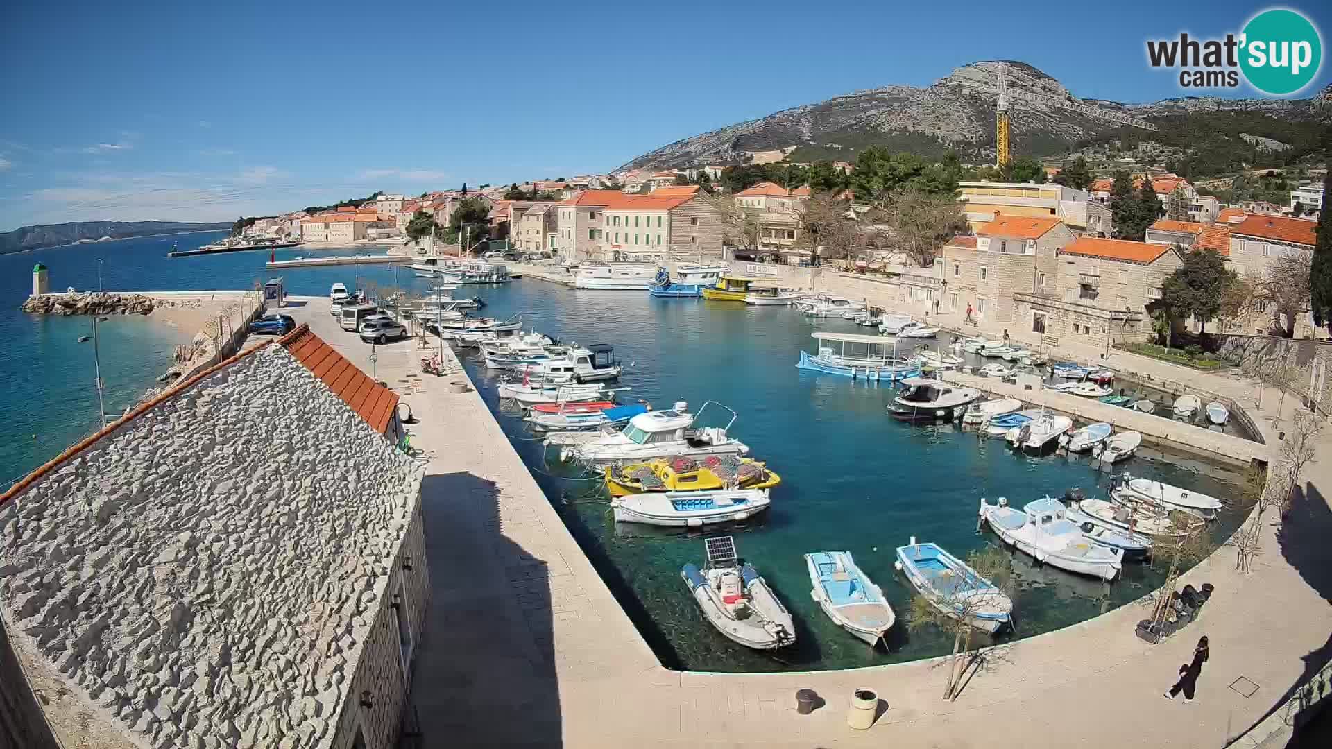 Webcam Bol Harbour – Live View of Bol Riva & Marina