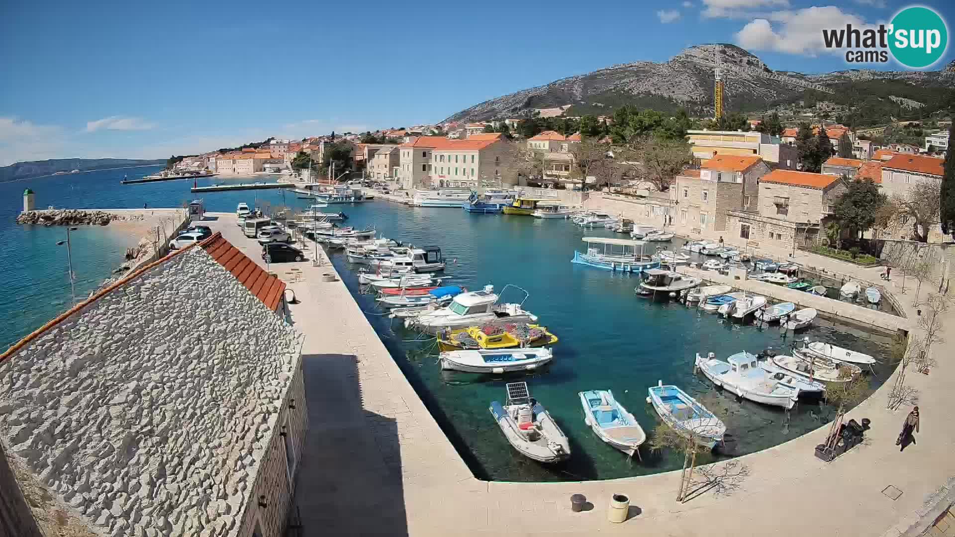 Webcam Bol Harbour – Live View of Bol Riva & Marina