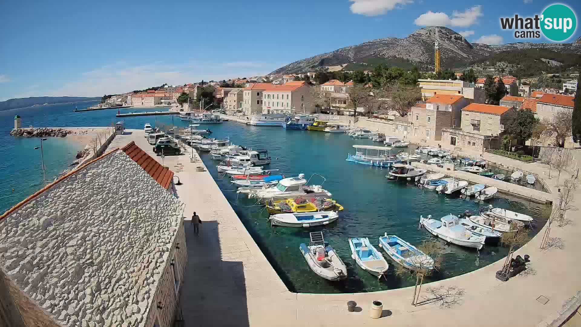 Webcam Bol Hafen – Liveblick auf Bol Riva & Marina