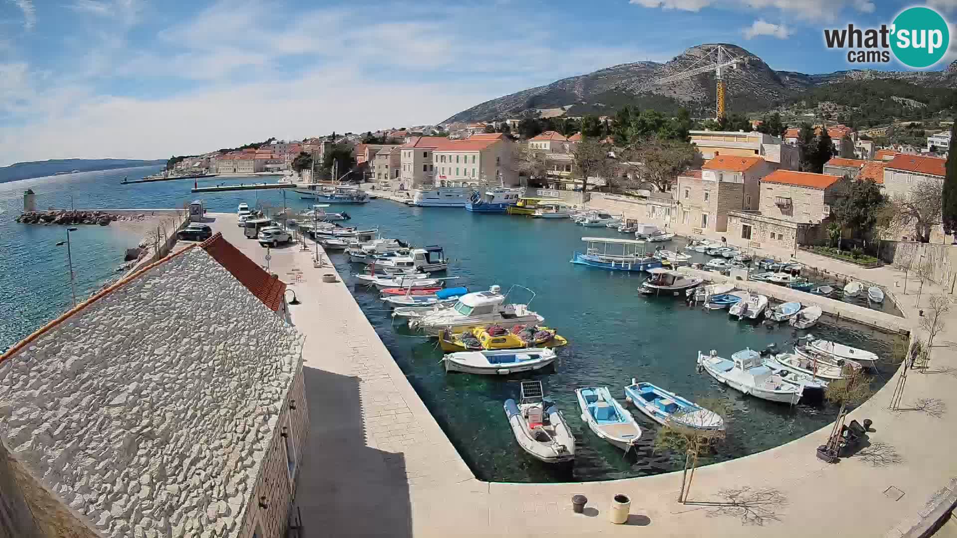 Webcam Bol Hafen – Liveblick auf Bol Riva & Marina