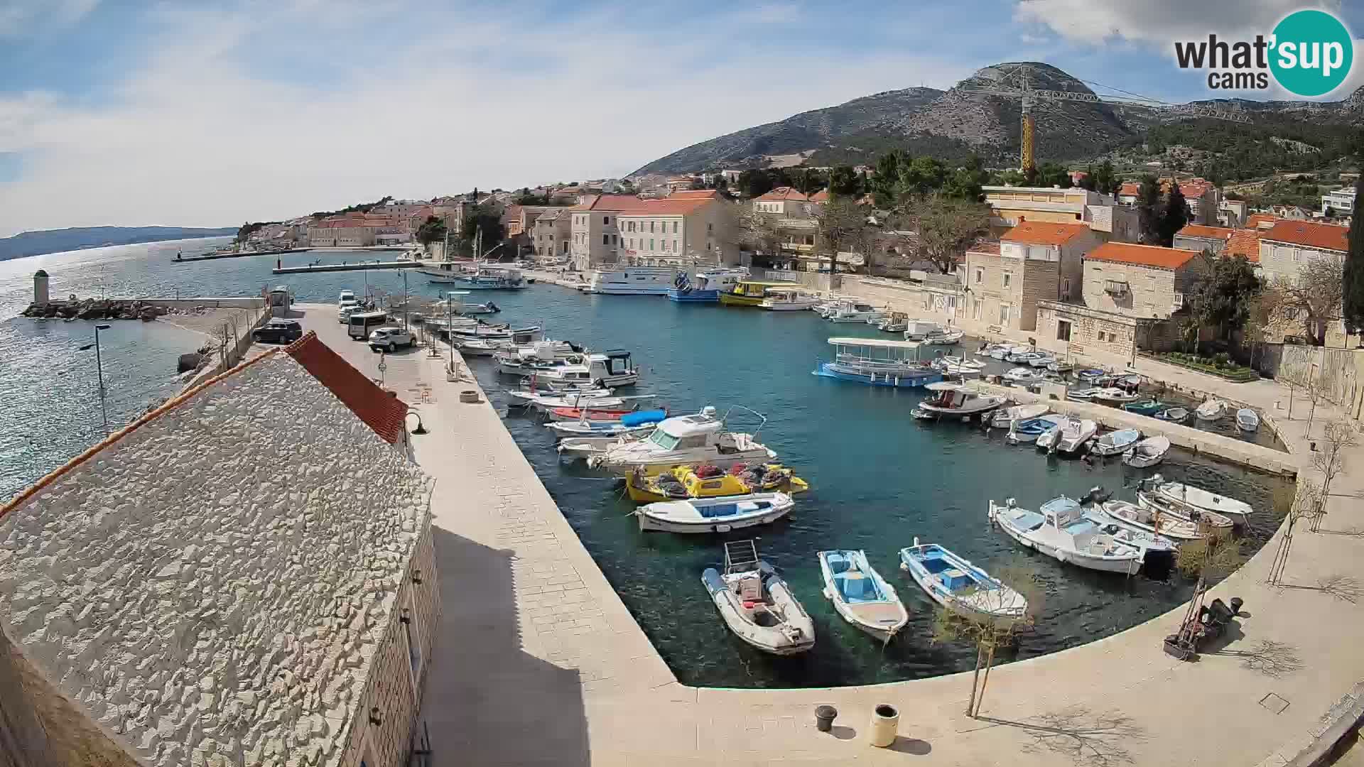 Webcam Bol Harbour – Live View of Bol Riva & Marina