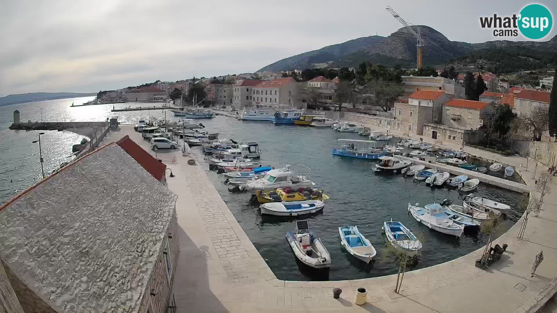 Webcam Bol Hafen – Liveblick auf Bol Riva & Marina