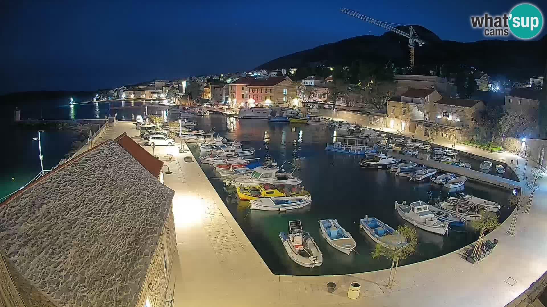 Webcam Bol Harbour – Live View of Bol Riva & Marina