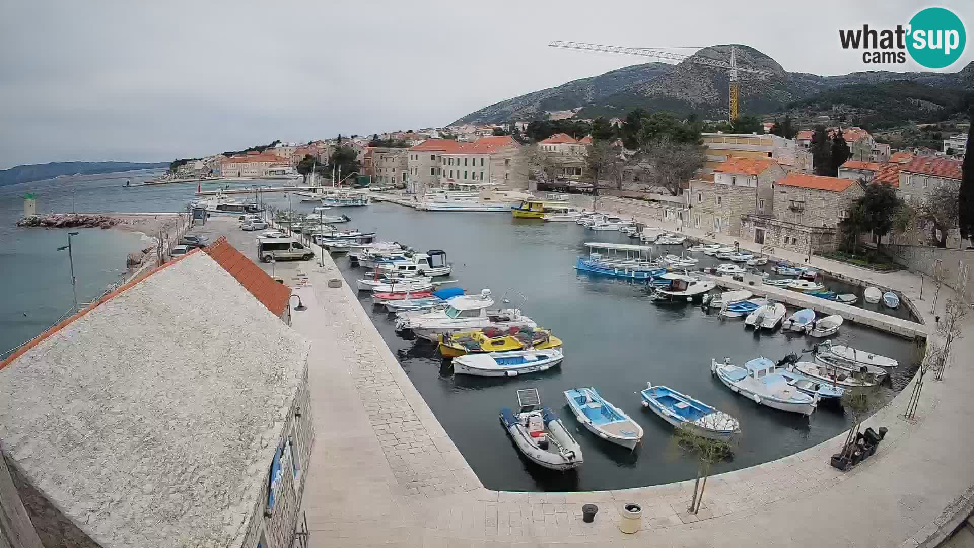 Webcam Bol Harbour – Live View of Bol Riva & Marina