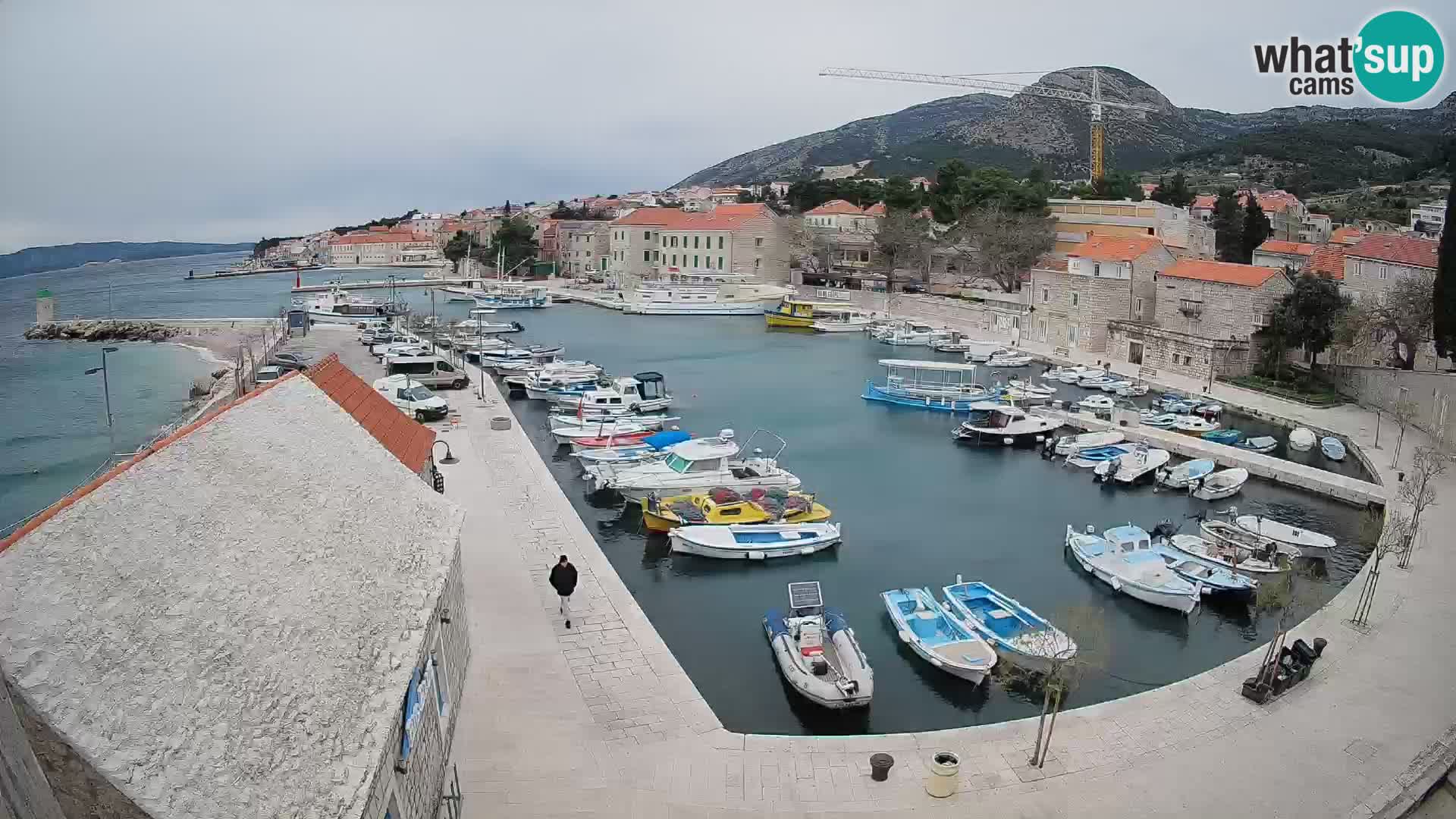 Webcam Bol Harbour – Live View of Bol Riva & Marina