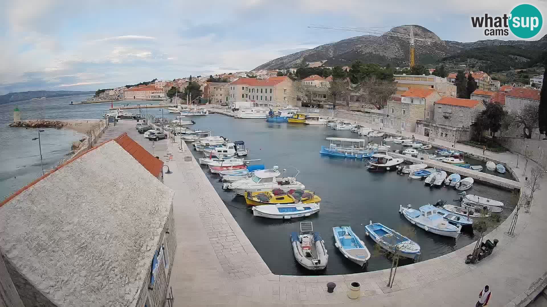Webcam Bol Harbour – Live View of Bol Riva & Marina