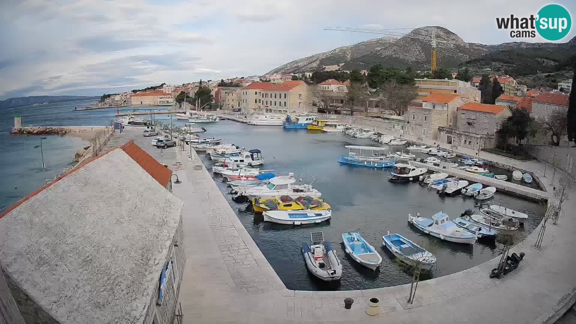 Webcam Bol Harbour – Live View of Bol Riva & Marina