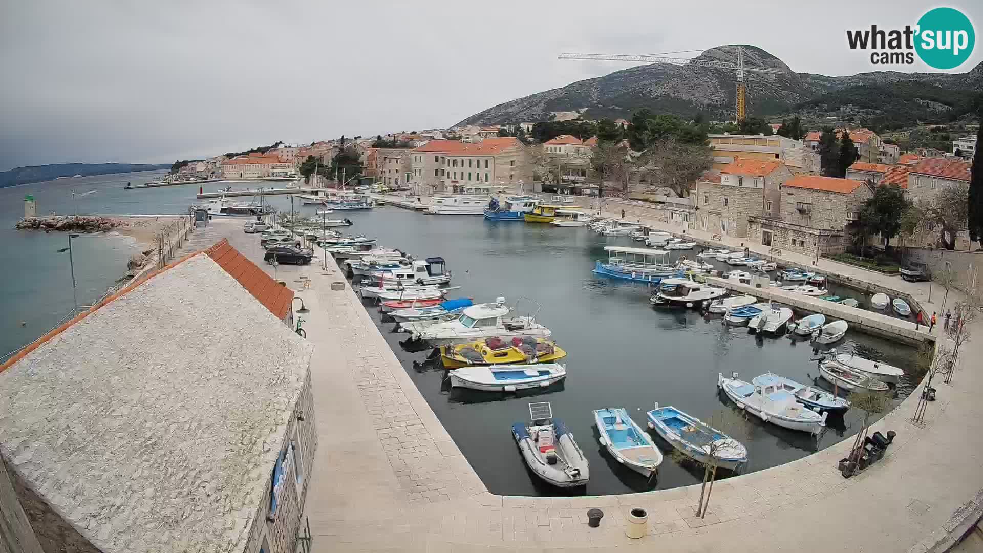 Webcam Bol Harbour – Live View of Bol Riva & Marina