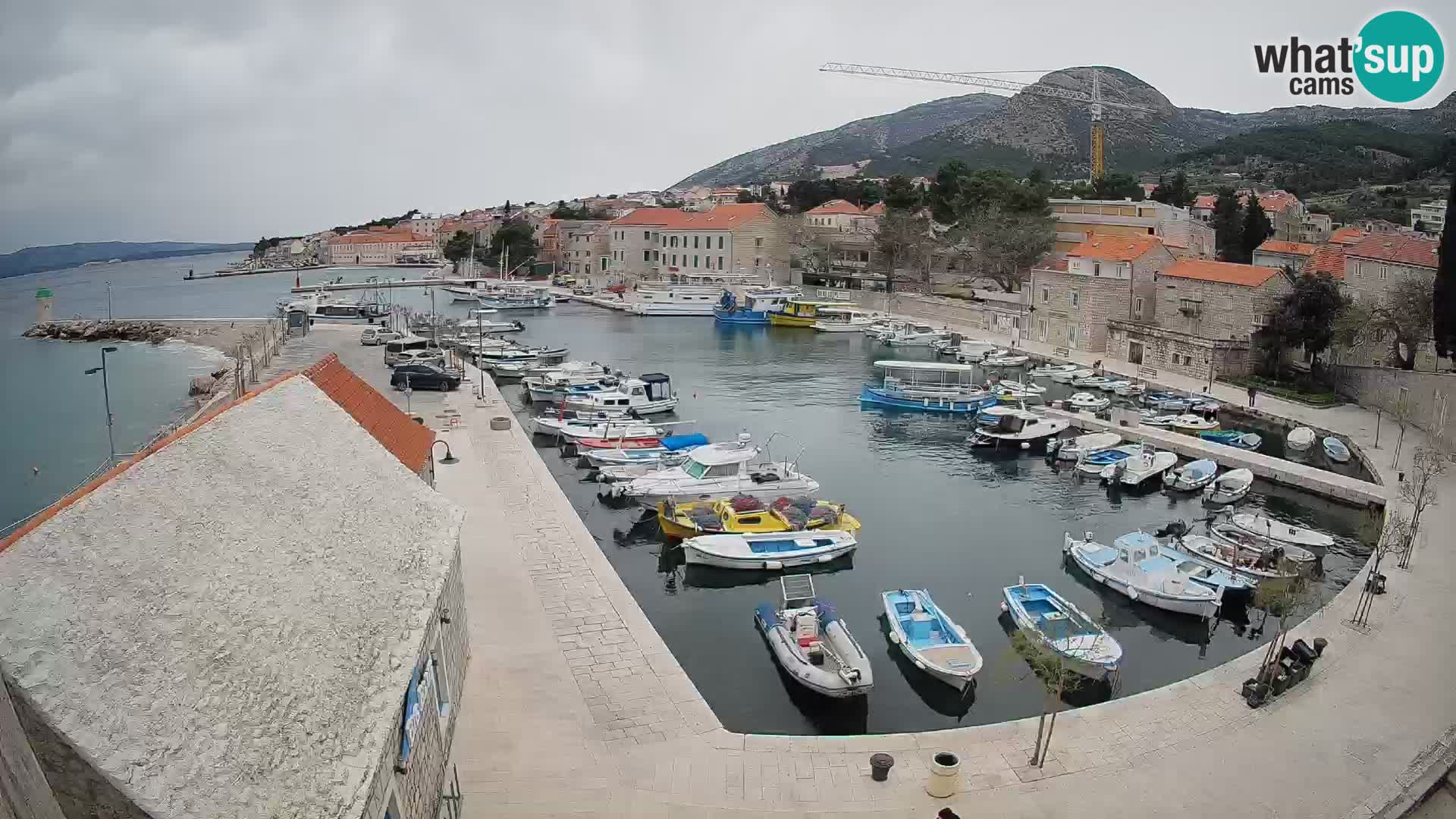 Webcam Bol Hafen – Liveblick auf Bol Riva & Marina
