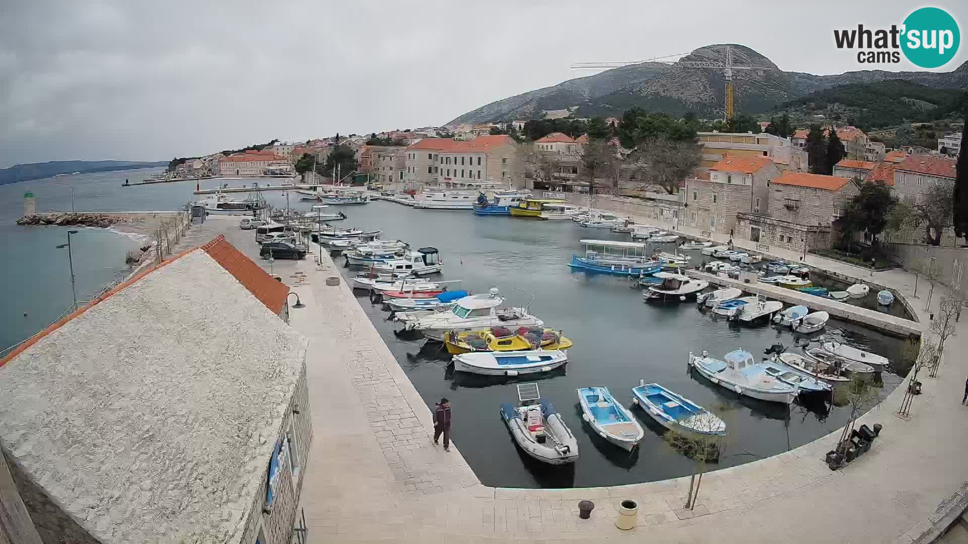 Webcam Bol Harbour – Live View of Bol Riva & Marina