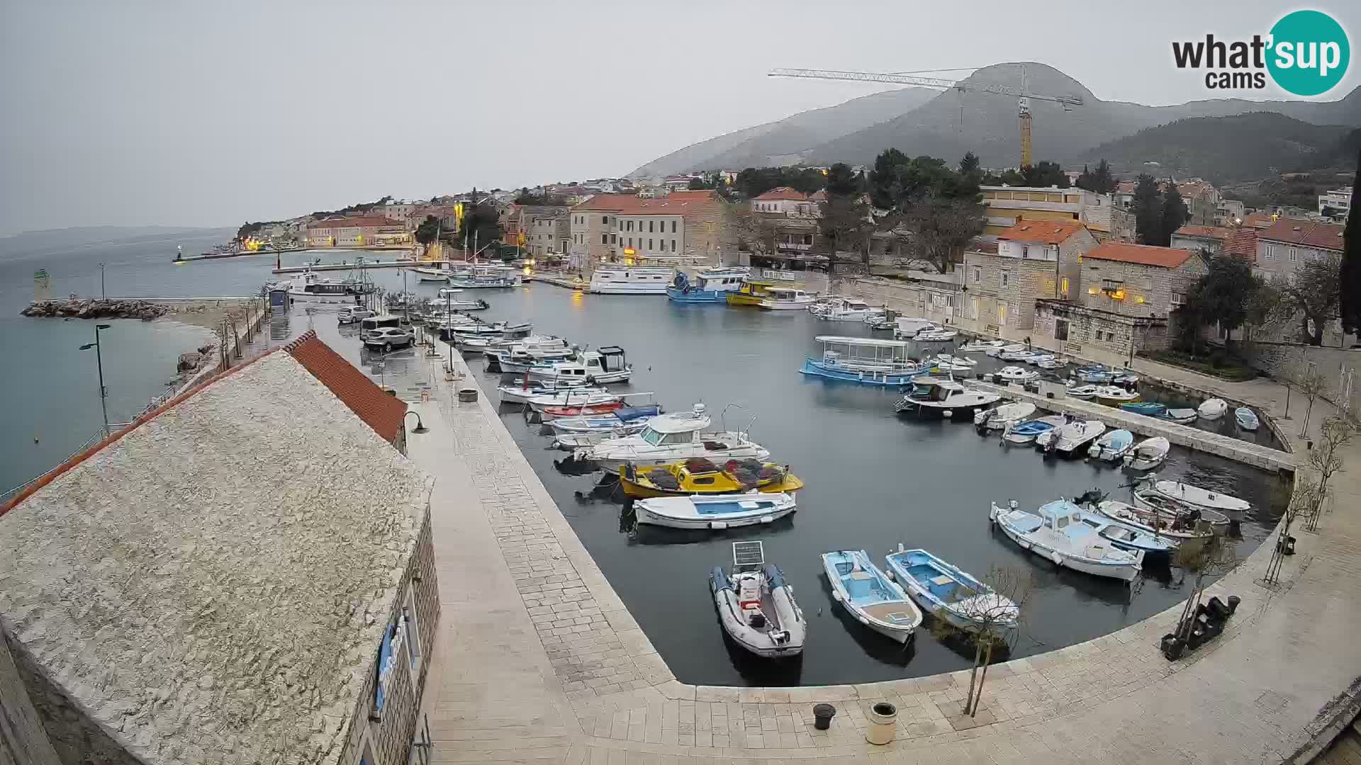Webcam Bol Harbour – Live View of Bol Riva & Marina