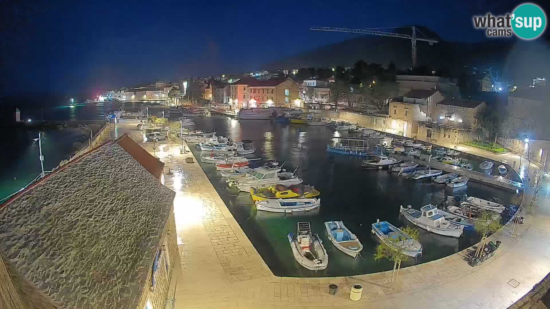Webcam Bol Hafen – Liveblick auf Bol Riva & Marina
