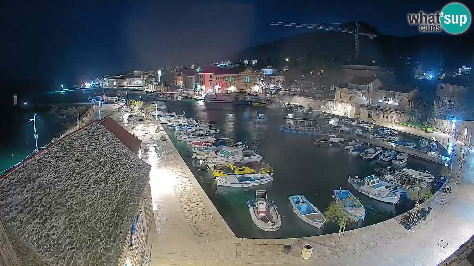 Webcam Bol Harbour – Live View of Bol Riva & Marina
