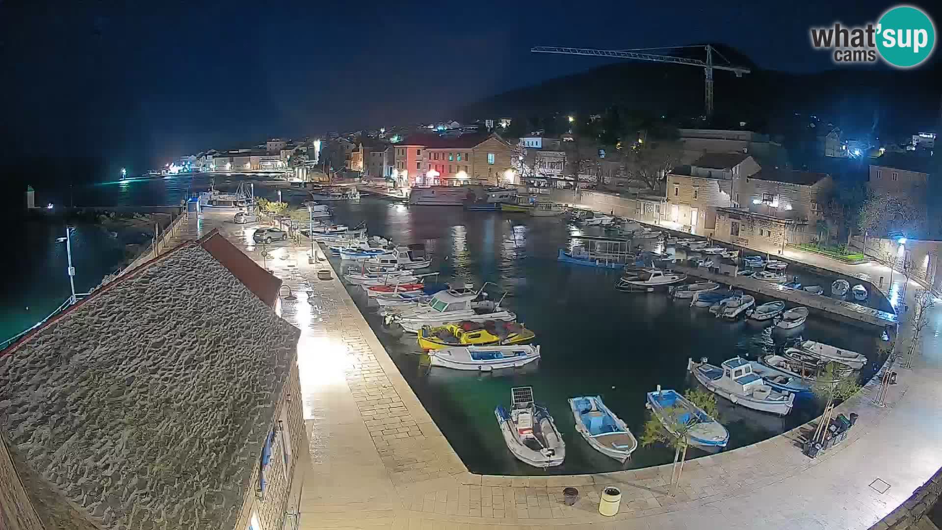 Webcam Bol Harbour – Live View of Bol Riva & Marina