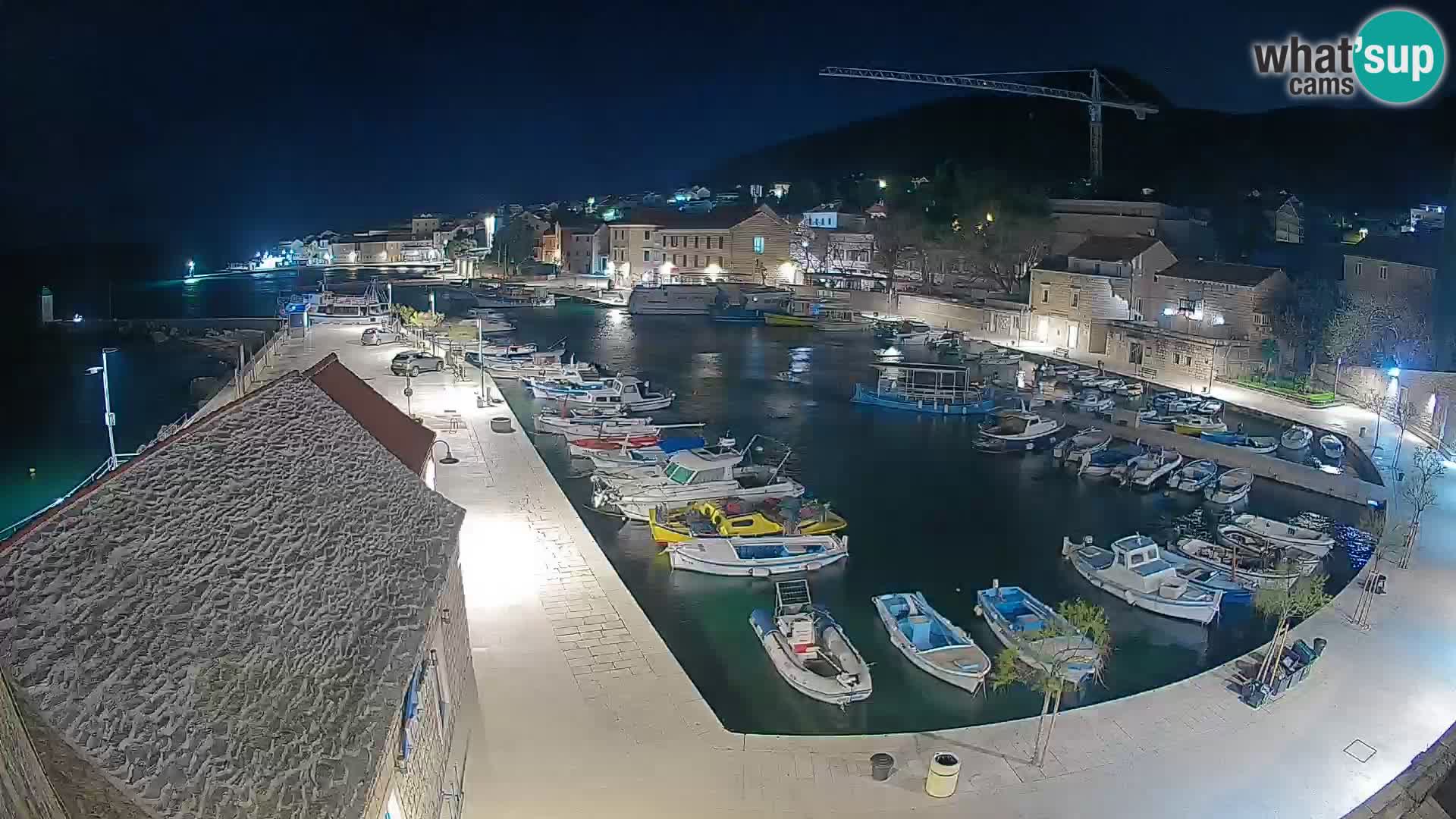 Webcam Bol Harbour – Live View of Bol Riva & Marina