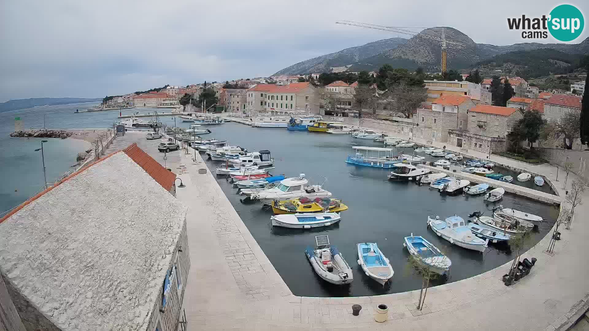 Webcam Bol Harbour – Live View of Bol Riva & Marina