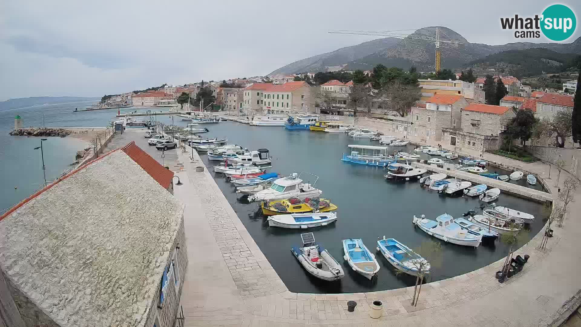 Webcam Bol Harbour – Live View of Bol Riva & Marina