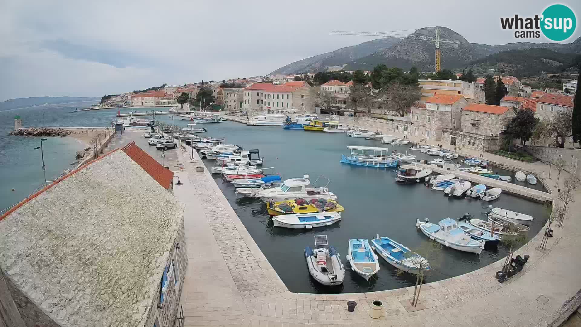 Webcam Bol Harbour – Live View of Bol Riva & Marina