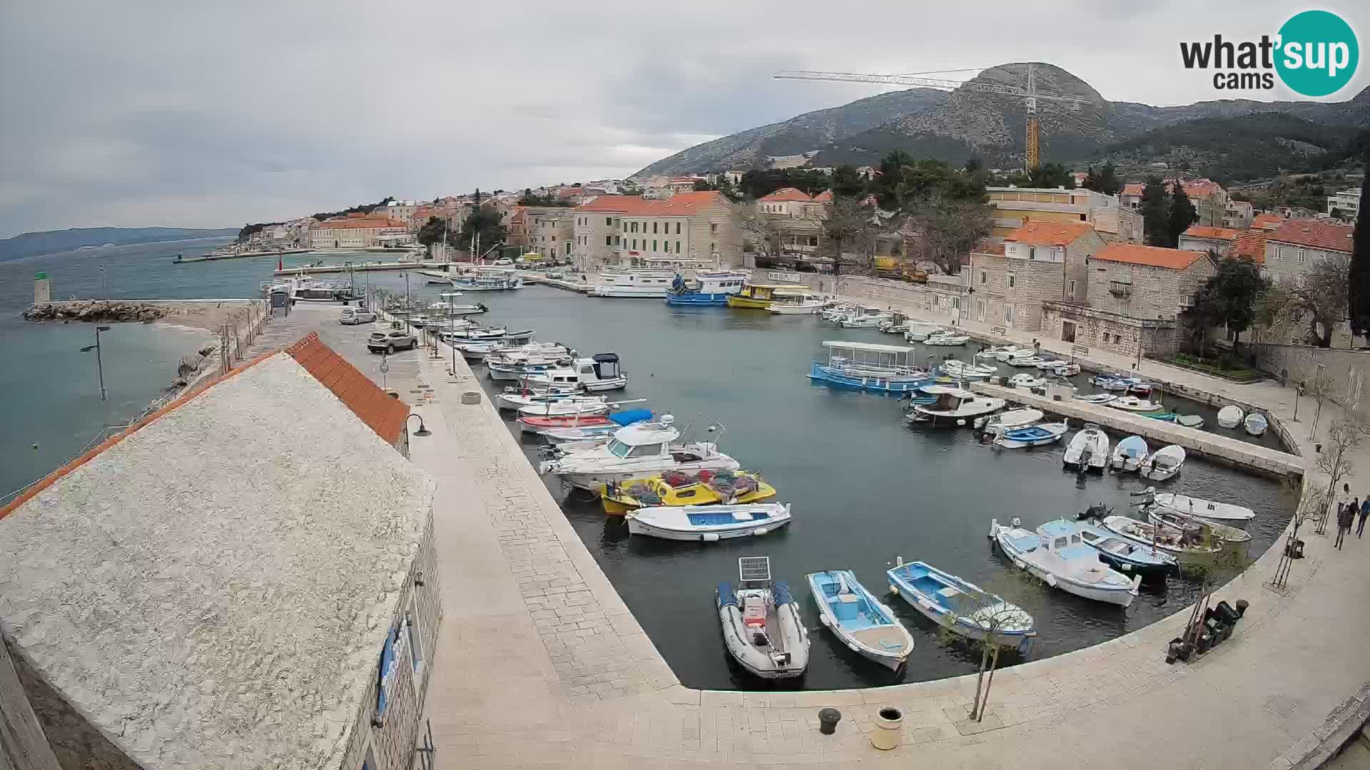 Webcam Bol Harbour – Live View of Bol Riva & Marina
