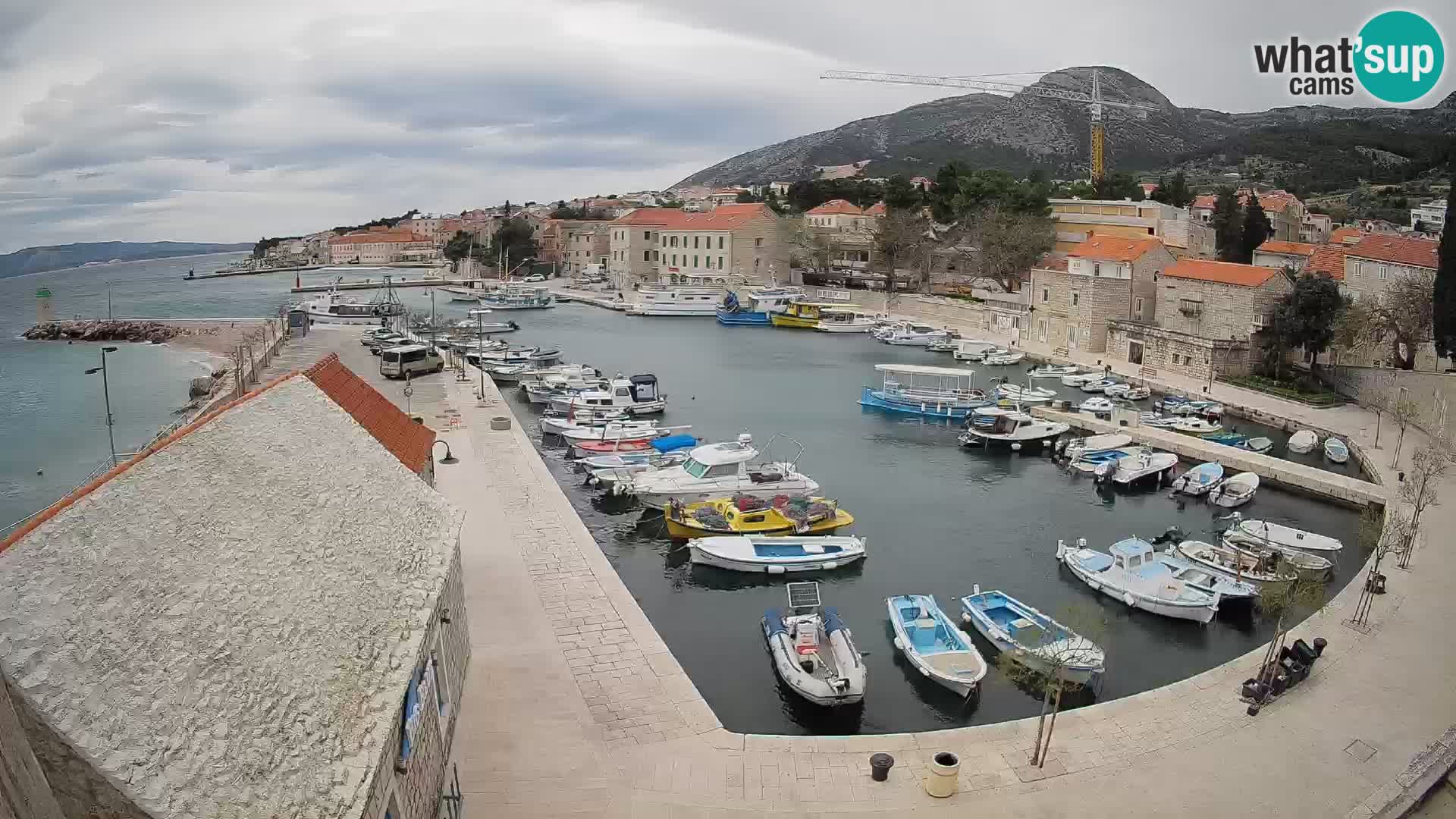 Webcam Bol Harbour – Live View of Bol Riva & Marina