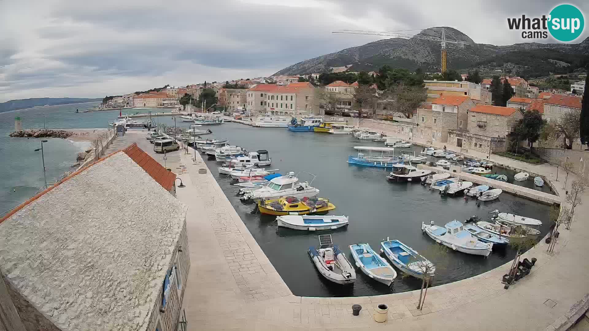 Webcam Bol Hafen – Liveblick auf Bol Riva & Marina