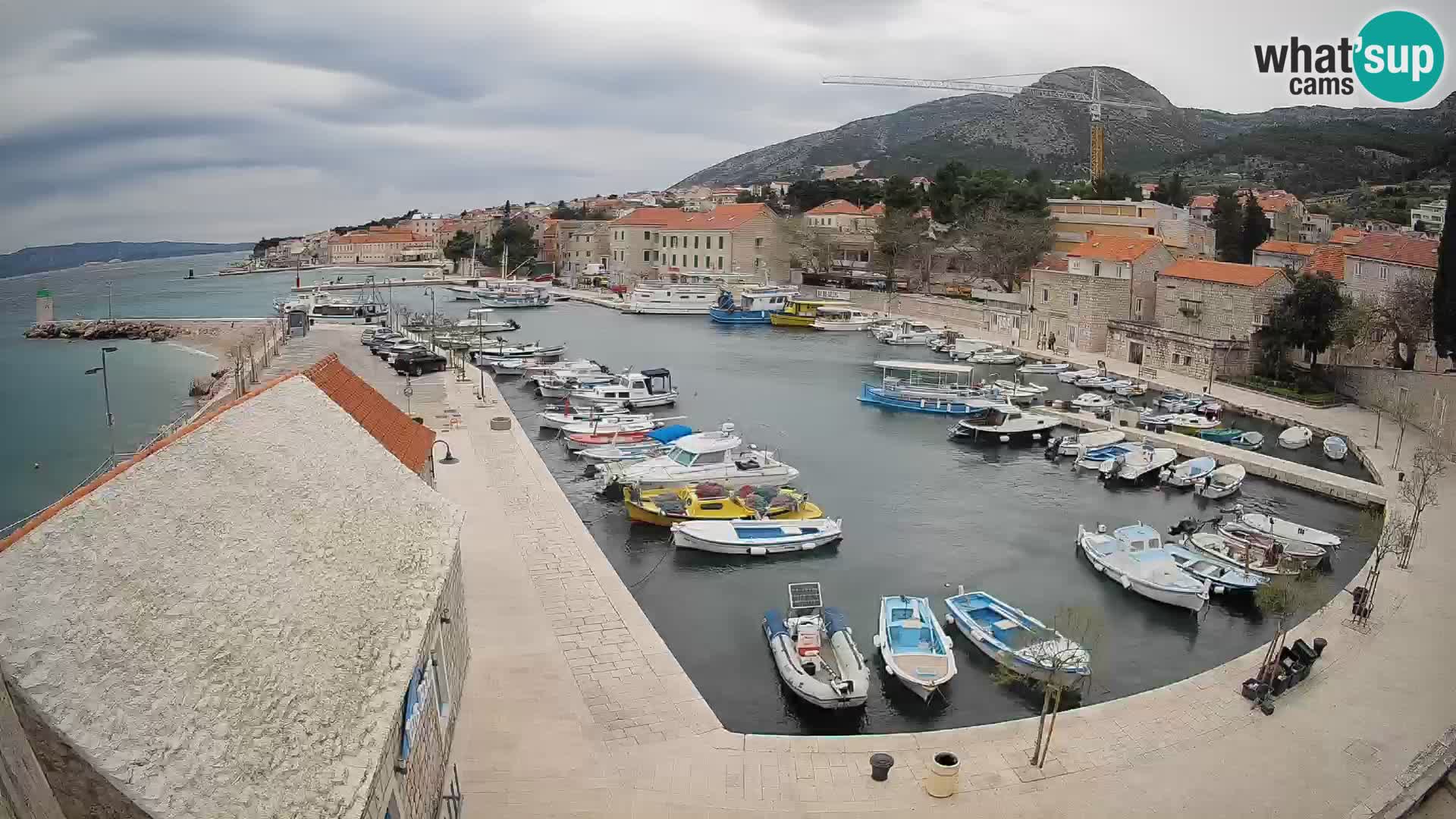 Webcam Bol Hafen – Liveblick auf Bol Riva & Marina