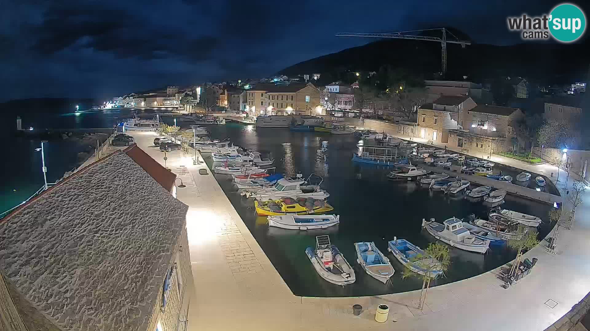 Webcam Bol Harbour – Live View of Bol Riva & Marina