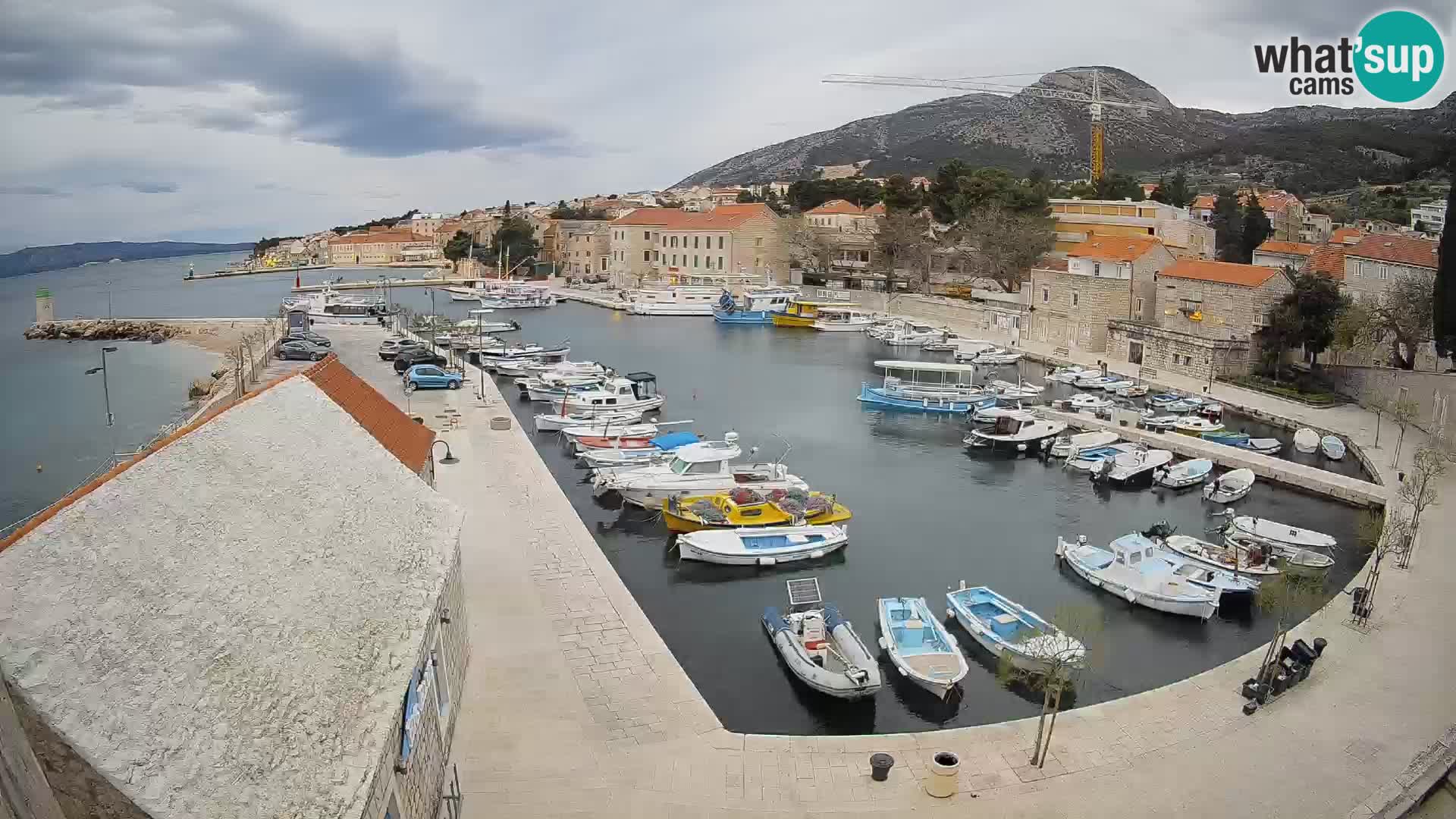 Webcam Bol Harbour – Live View of Bol Riva & Marina