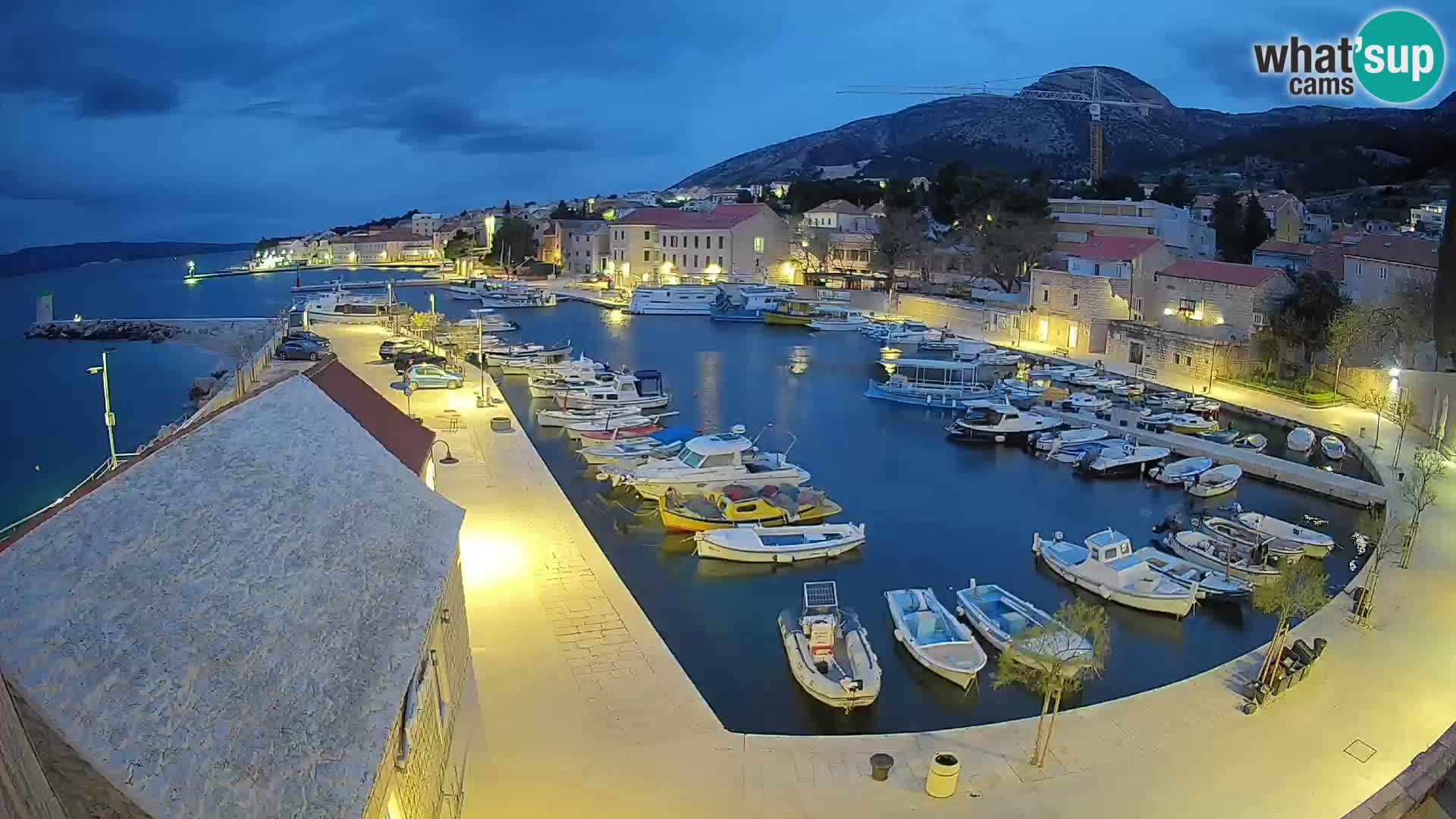 Webcam Bol Harbour – Live View of Bol Riva & Marina