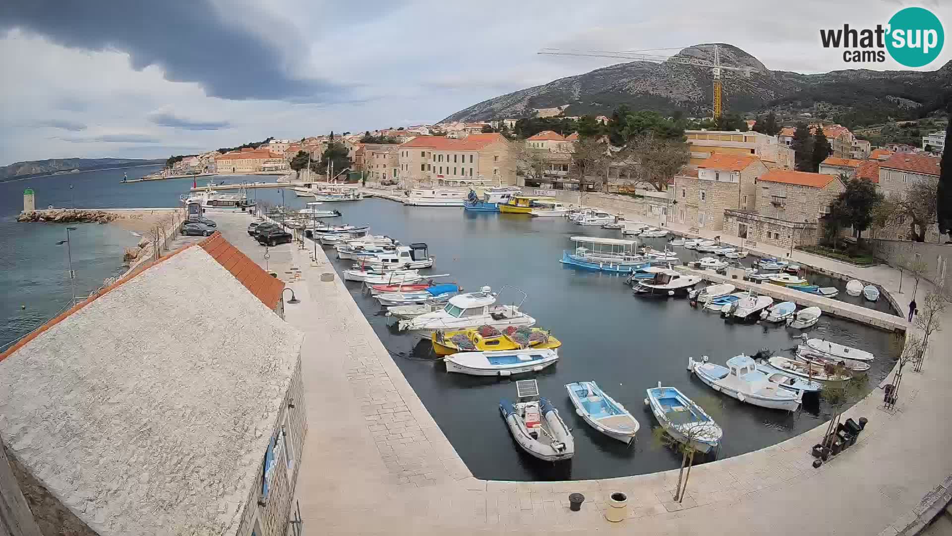 Webcam Bol Hafen – Liveblick auf Bol Riva & Marina