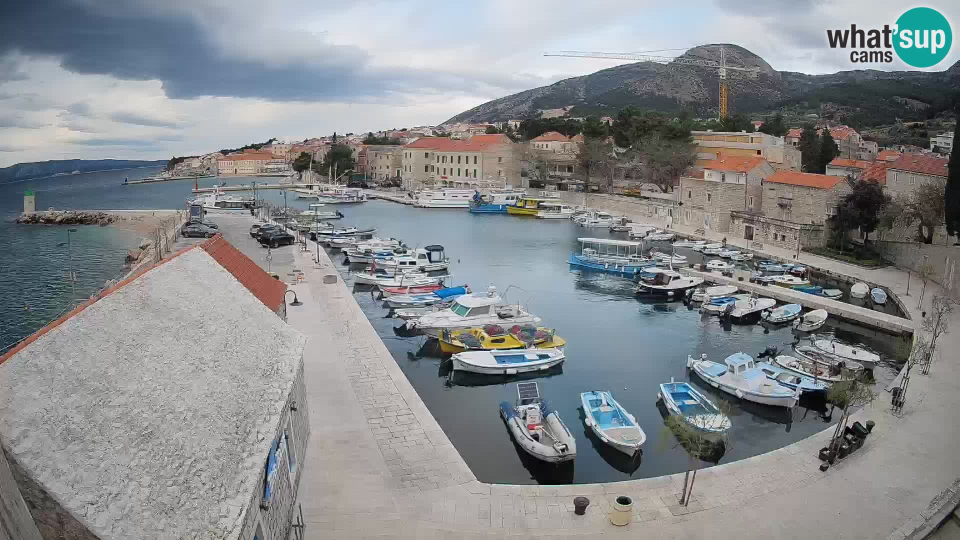 Webcam Bol Hafen – Liveblick auf Bol Riva & Marina